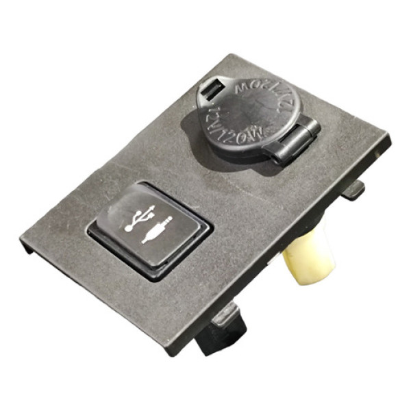 Moldura Entrada Usb Toyota Prius 2012 2013 2014 5881947010 Preto