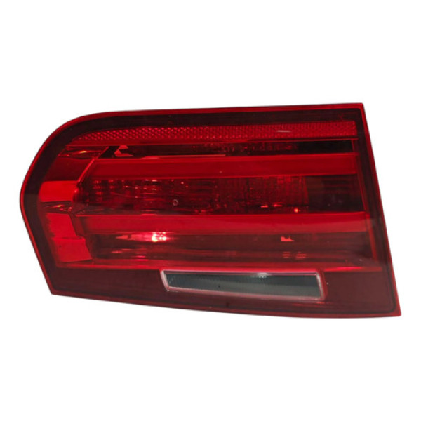 Lanterna Tampa Traseira Esquerda Bmw 320i 2014 2015 2016 Esquerdo/motorista Vermelho