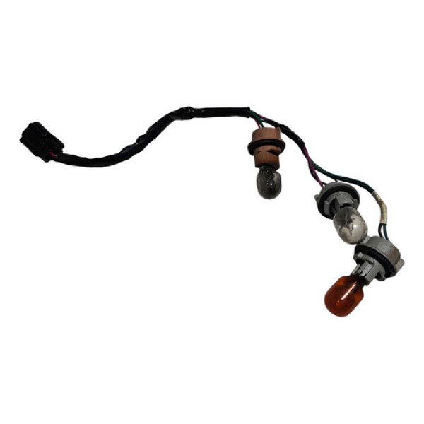 Soquete Chicote Lanterna Esquerda Toyota Yaris Sedan 2023