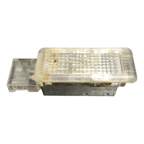 Luz Porta Cortesia Lanterna Luvas Cayenn 2008 A 2010 7l09474