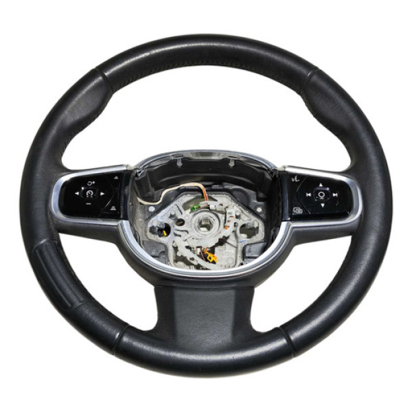 Volante Multifuncional Volvo Xc60 T8 Momentum 2019 A 2021