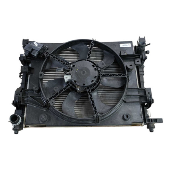 Radiador Completo 214817904r Renault Logan 1.6 2016 A 2021