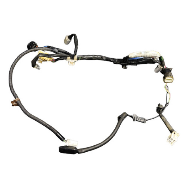 Chicote Tampa Porta Malas Toyota Yaris 2020/2023 821850d461 Preto