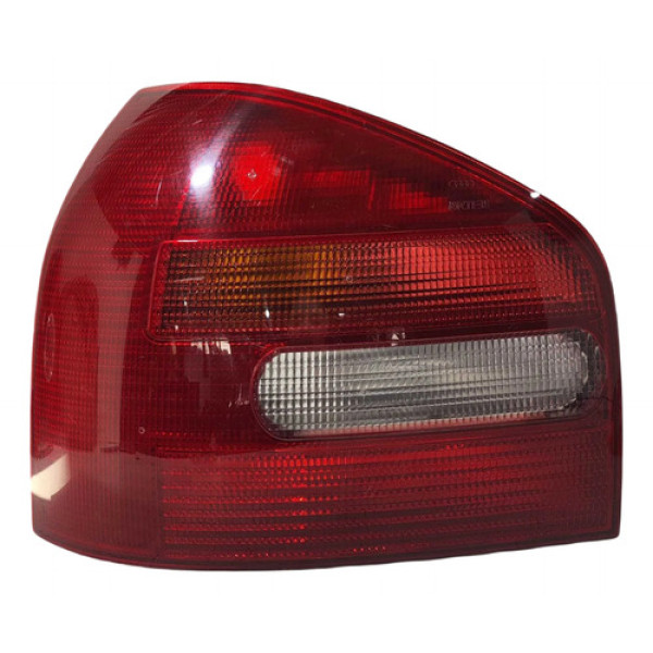Lanterna Traseira Esquerda Audi A3 2000 2001 A 2006 Original Esquerdo/motorista Vermelho