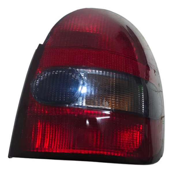 Lanterna Direita Gm Corsa Hacth Fume 1994 A 1999 Direito/passageiro Vermelho