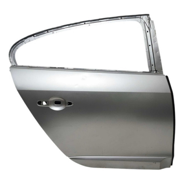 Porta Traseira Direita Renault Fluence 2011 A 2016 Detalhe  Traseira Direito Cinza