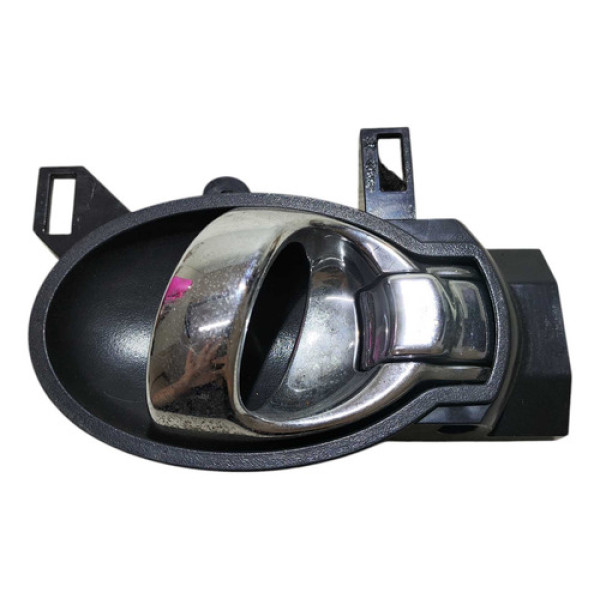 Maçaneta Interna Dianteira Esquerda Nissan Versa 2013 A 2015 Preto Dianteira