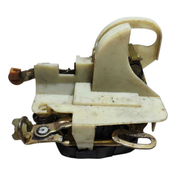 Fechadura Dianteira Direita Chevrolet Corsa 1995 1996 A 2002