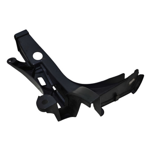 Guia Parachoque Traseiro Direito Peugeot 3008 Thp 2012/2015