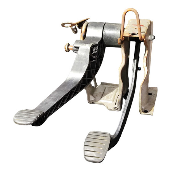 Pedal Embreagem 8200874852 Renault Duster 2013 2014 2015