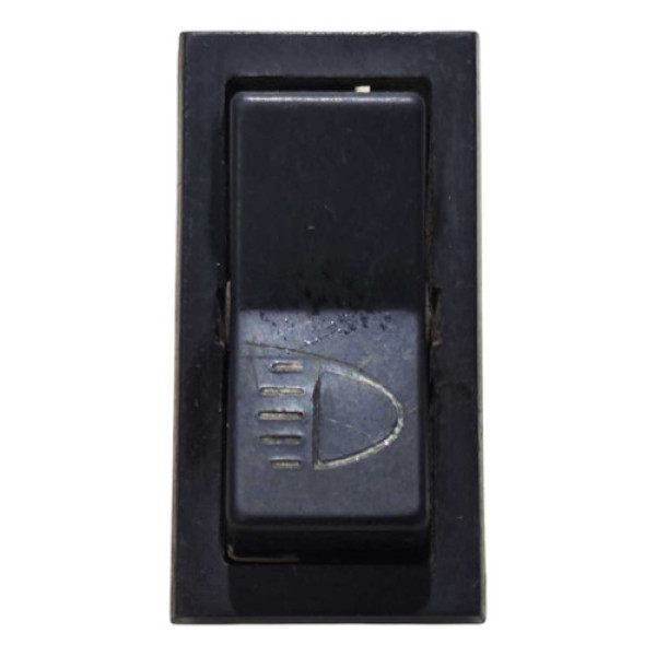 Interruptor Desembaçador Vidro Tras Vw Passat 1980 1981 1982