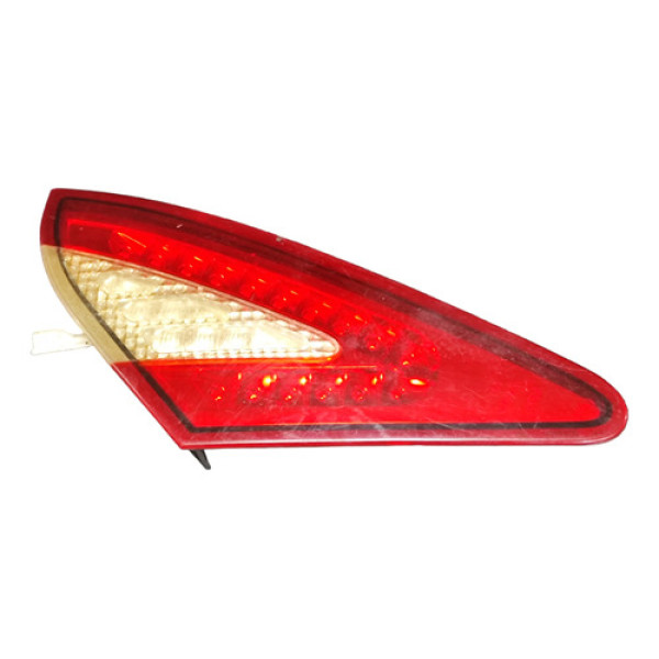 Lanterna Tampa Esquerda Chery Cielo 2010 A 2015 