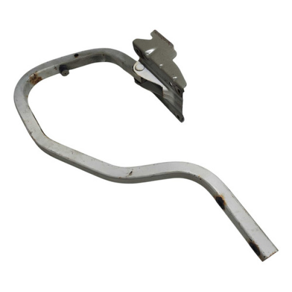 Dobradiça Direita Porta Malas Nissan Versa 2016 A 2019