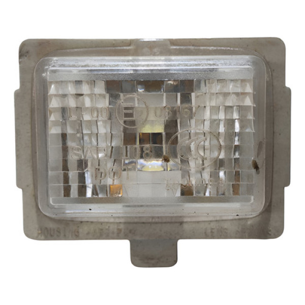 Lanterna Luz Placa Mercedes C180 1.8 2012 A 2016 A2218200856