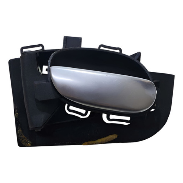 Maçaneta Int Traseira Esquerda Peugeot 207 2006 A 2014 Prata Traseira