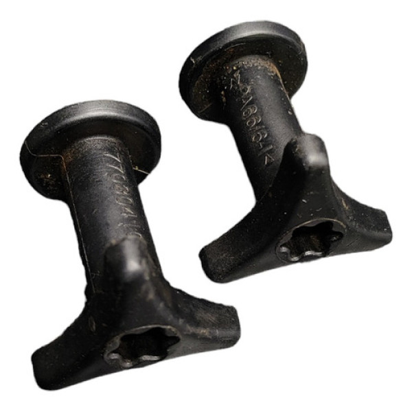 Porca Fixação Lanterna Traseira Renault Logan 2021 2022 Direito 1#