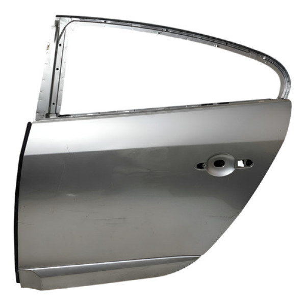 Porta Traseira Esquerda Renault Fluence 2011 A 2016 Detalhe  Prata Traseira Esquerda