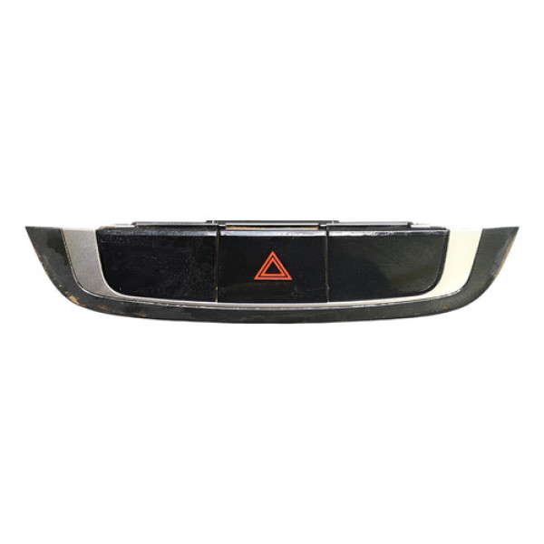 Botão Pisca Alerta 847402s200  Hyundai Ix35 2.0 2015 A 2019 - Preto