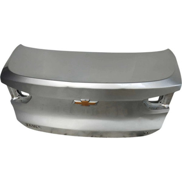 Tampa Traseira Chevrolet Onix Plus 2020 2021 2022 Detalhe Prateado
