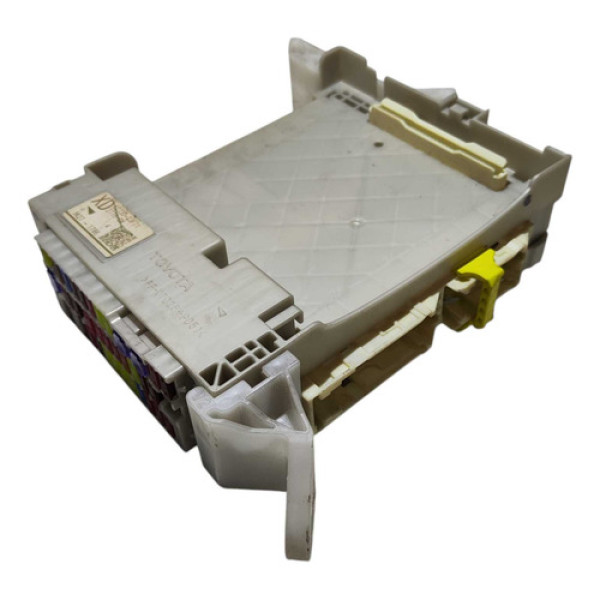 Módulo Fusíveis 8273033f71 Toyota Camry 2012 A 2015