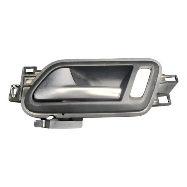 Maçaneta Interna Esquerda Vw Amarok 3.0 V6 2016 A 2022 - Dianteira/traseira