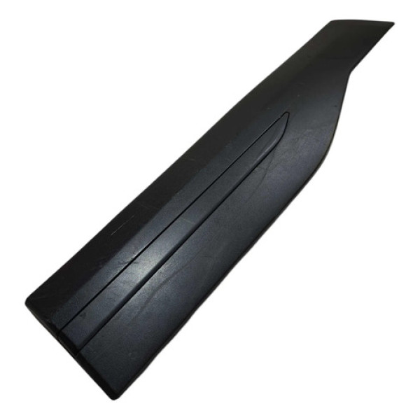 Moldura Traseira Direita Nissan Kicks 2018 A 2020 828705rb0a Branco