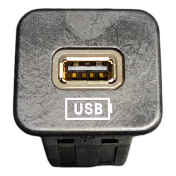 Moldura Entrada Usb 735637230 Jeep Renegade T270 2022 2023