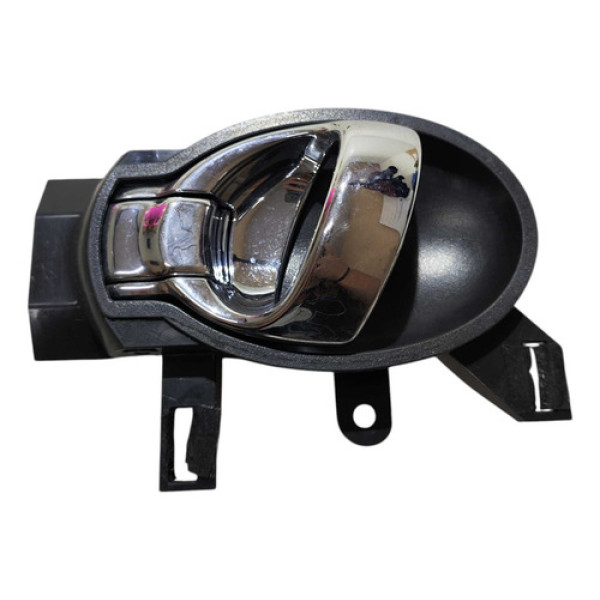 Maçaneta Interna Dianteira Esquerda Nissan Versa 2013 A 2015 Dianteira