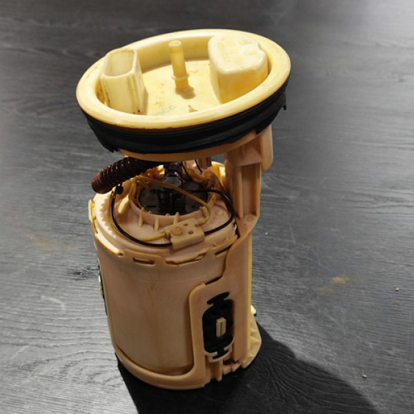 Bomba De Combustivel Completa Polo Classic 1.8 Ano 97 A 2000