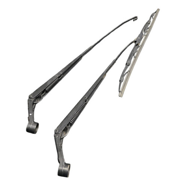 Par Braço Limpador Parabrisa Dianteiro Toyota Yaris 2019 Direito