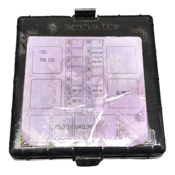Tampa Modulo Fusivel 8216032221 Ssangyong Kyron 2011 2012