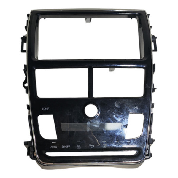 Moldura Central Multimidia 75k364 Toyota Yaris 2022 Detalhe