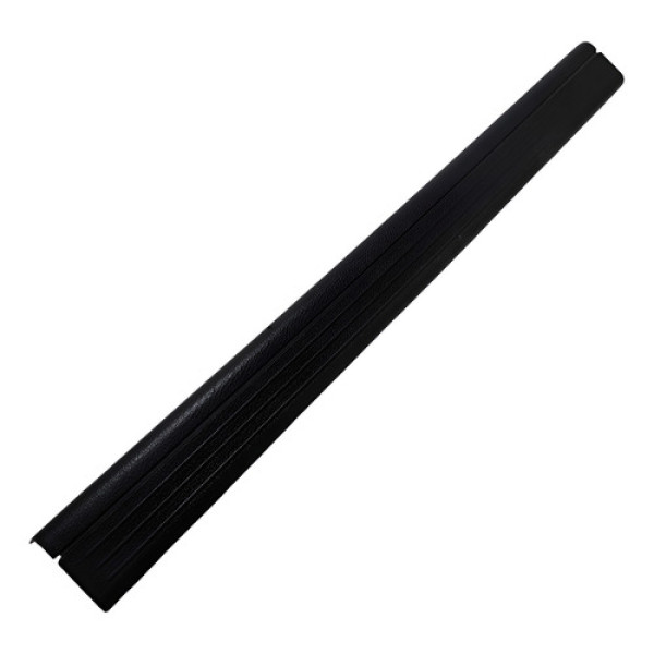 Soleira Porta Dianteira Esquerda Mercedes C180 2011 A 2013