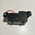 Caixa De Fusível Chevrolet Tracker 2017 2018 Detalhe