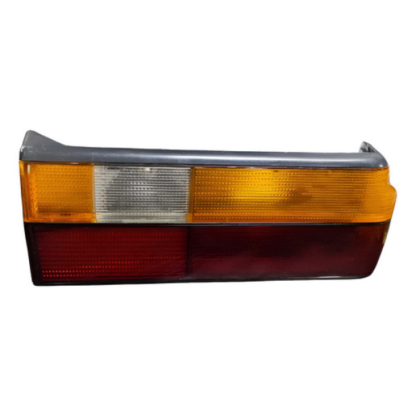 Lanterna Traseira Direita Volkswagen Voyage 1991 1992 1993  Direito/passageiro Vermelha