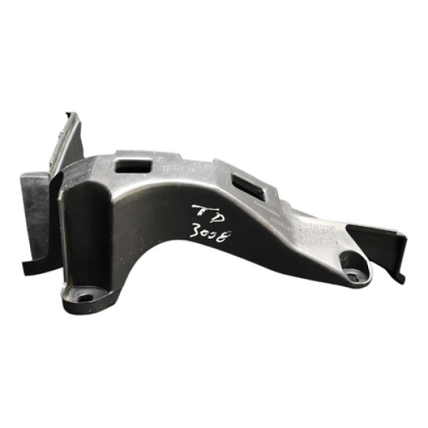 Guia Parachoque Traseiro Direito Peugeot 3008 Thp 2012/2015