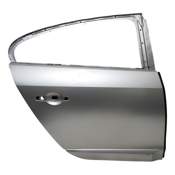 Porta Traseira Direita Renault Fluence 2011 A 2016 Detalhe  Traseira Direita Prata