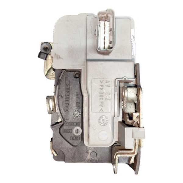 Fechadura Porta Dianteira Direita Peugeot 206 2000 2001/2005