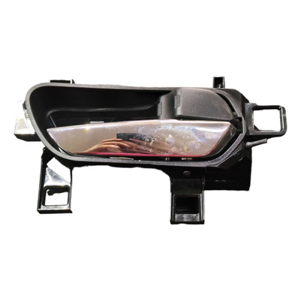 Maçaneta Interna Direita Nissan Kicks 2017 2018 2019 Cromada Dianteira