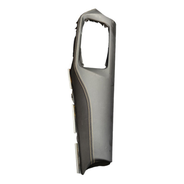 Moldura Painel Multimidia Nissan Kicks 2017 2018 2019 Preto