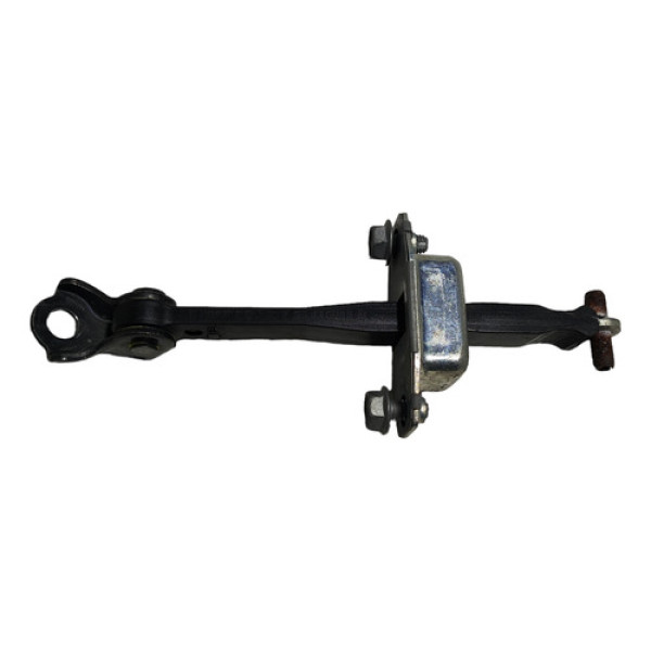 Limitador Dobradiça Porta Traseira Dir Suzuki Swift 2014 15