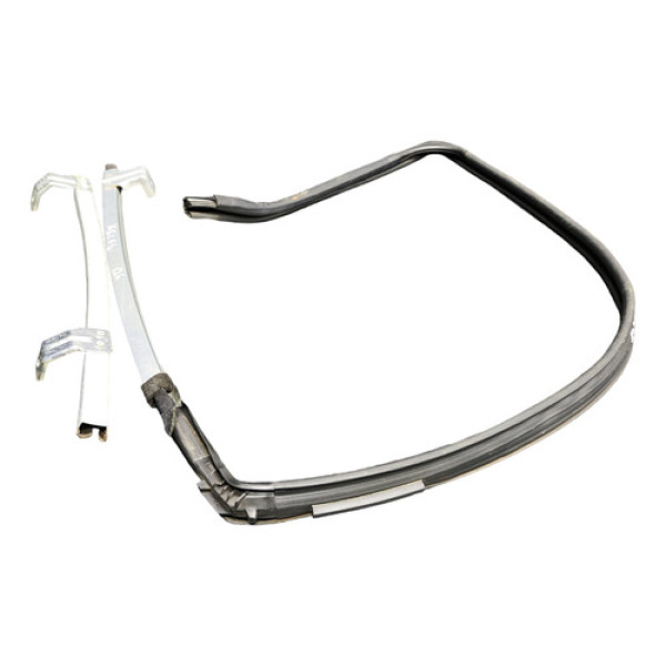 Canaleta Borracha Porta Dianteira Esq Nissan Kicks 2017 2018