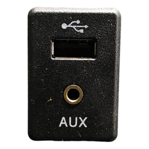 Entrada Usb Auxiliar Nissan Kicks 2017 2018  2019 795405004