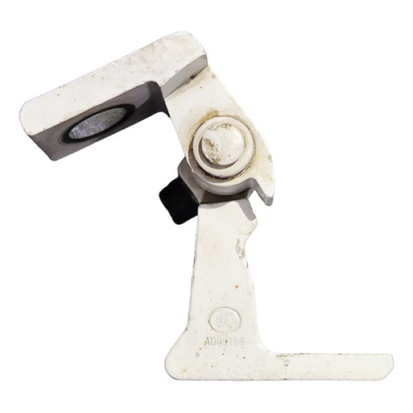 Dobradiça Porta Dianteiro Esq Inferior Golf Tsi 8k0831401h