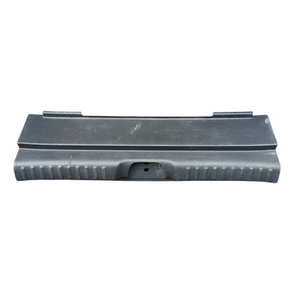 Soleira Porta Malas 26226164 Chevrolet Tracker 2020 A 2022  Preto