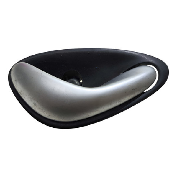 Maçaneta Int Dianteiro Direito 92050974 Gm Omega 2003 A 2006 Prata Dianteira