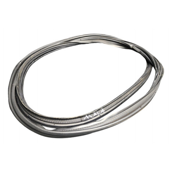 Borracha Porta Malas Toyota Yaris Xls 1.5 2019 2020 2021