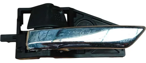 Maçaneta Int Dianteira Esquerda Suzuki Sx4 S-cross 2016/2018 Preto Dianteira