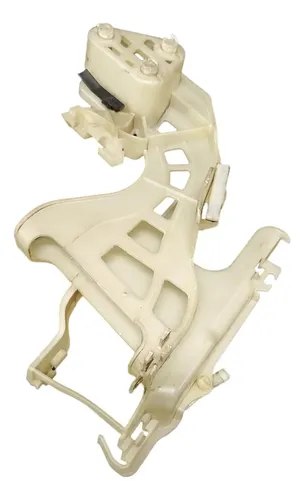 Moldura Esquadra Suporte Direito Vw Tiguan 08/18 5n0837868b